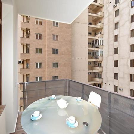 74/3New Building In The Center Of The Capital Apartment Yerevan Bagian luar foto