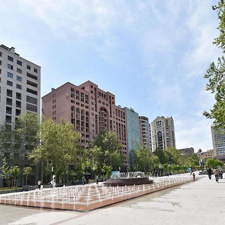 74/3New Building In The Center Of The Capital Apartment Yerevan Bagian luar foto